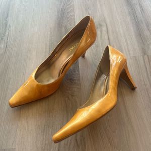 Rangoni 8.5 Leather Pointed Toe Heels
